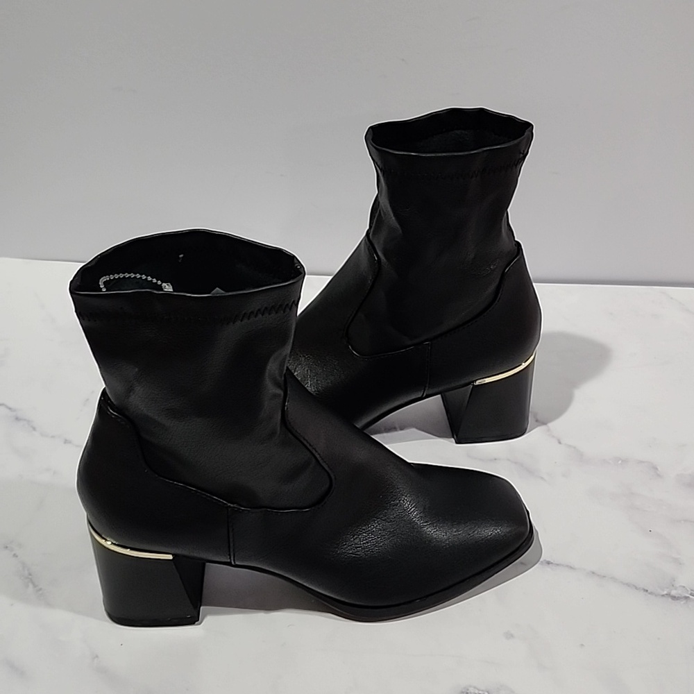 Andiamo Brand New Black Block Heel